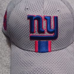 New York Giants Hat Cap Fitted Size Small Medium Taylor 