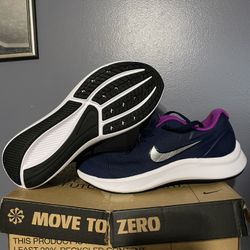 Nike Star Runner 3 (Gs) Running Shoe, MIDNIGHT NAVY/METALLIC SILVER, Size 5y