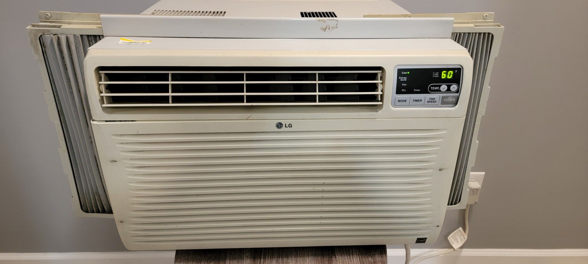 LG Air Conditioner, window Unit, LW1010ERT0, 10000 BTU, 115V 
