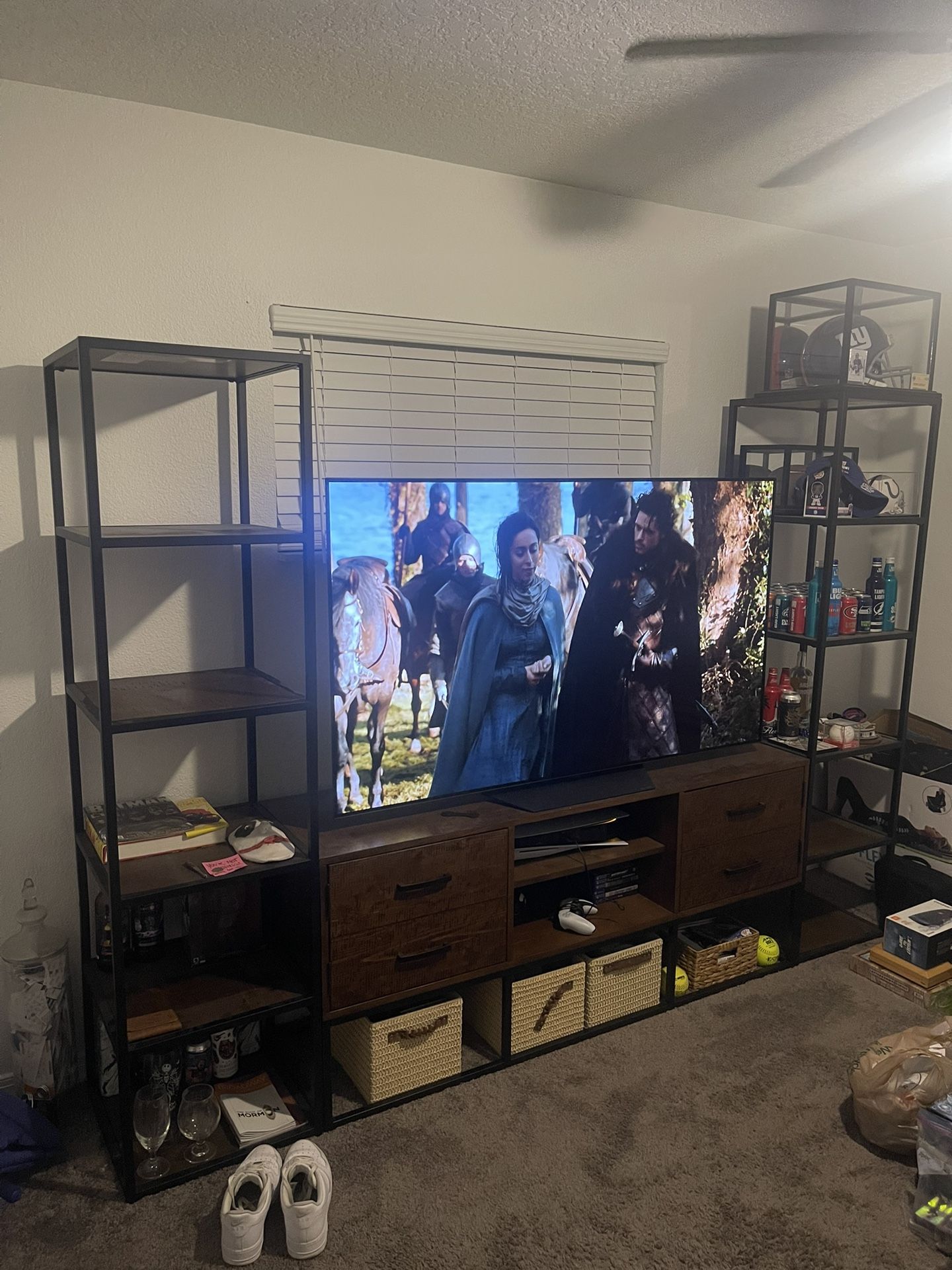 Wall Unit (American Signature)