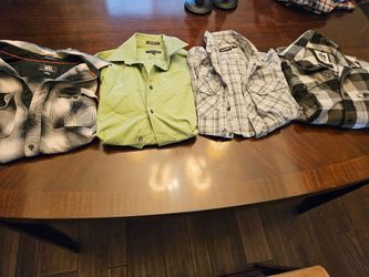 Men's Size Small Long Sleeve Shirts