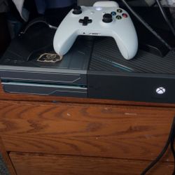 Xbox One iTB Halo 5 Limited Edition