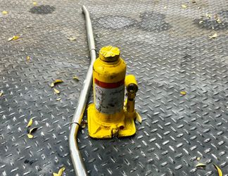 Factory Ford Transit T250 T350 T150 Bottle Jack And Handle