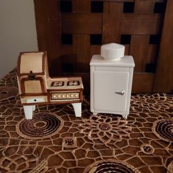 Vintage Ceramic Kitchen Dollhouse Furniture 