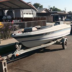 Bayliner Capri 2 Seater Boat 