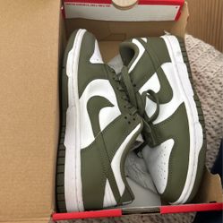 Nike Dunk Low Olive White