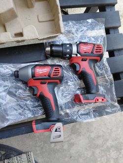 Milwaukee Impact + Drill M18