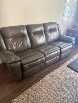Leather Reclining Sofa and loveseat