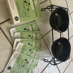 Pet bowls with iron stand and pet wipes