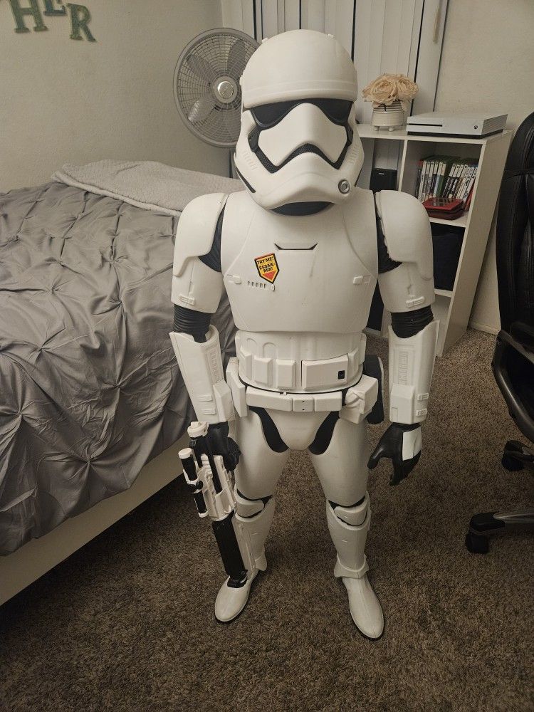 RARE Star Wars TALKING STORMTROOPER! 4FT TALL WORKS