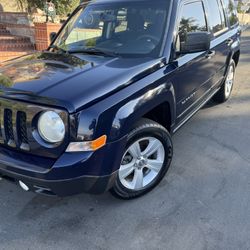 Jeep Patriot Manual Transmission Stick Shift 4x2 Owned Since New 
