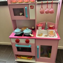 Play Kitchen 