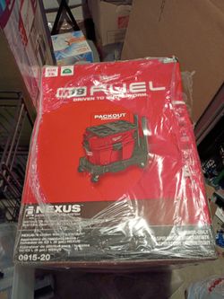 Milwaukee vacuum m18