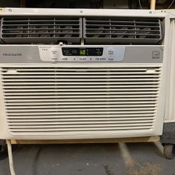 Window Apt Ac Unit 12000BTU