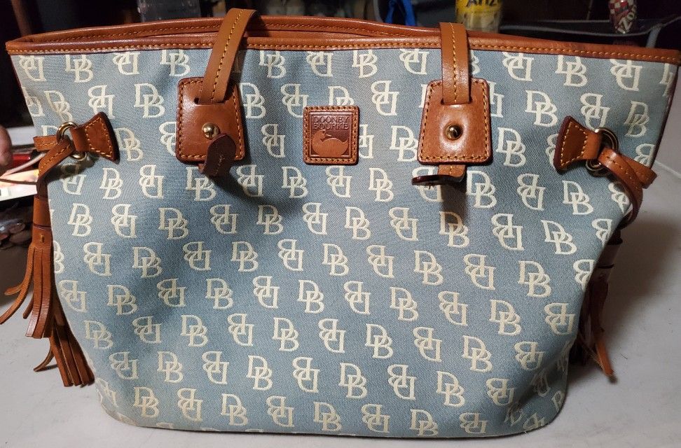 Vintage Dooney & Bourke Bag