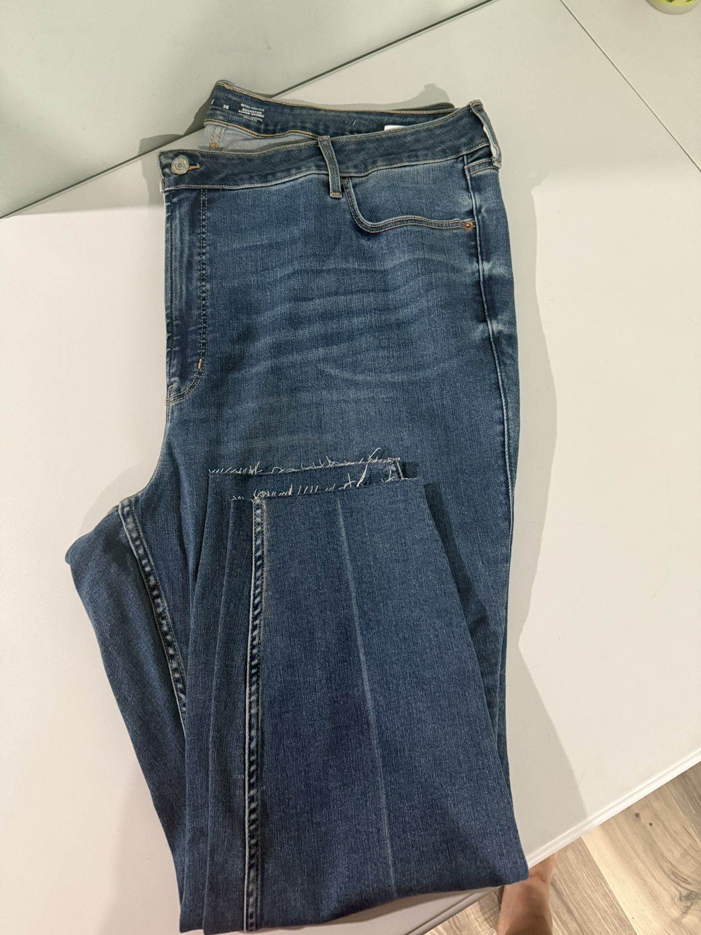 Old Navy Plus Size 26 Jeans- 8 Pairs