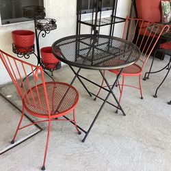 Metal Bistro 3 Pc Set Table And Two Chairs $129 