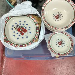 Vintage Christmas Dish And Bowl Set