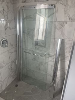 Tub/Shower Enclosure