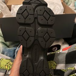 New Balance 9060 All Black