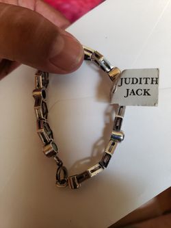 Silver bracelet for lady