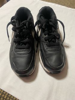 Nike Air Max 90 LTR Black and White Colorway 2.5Y