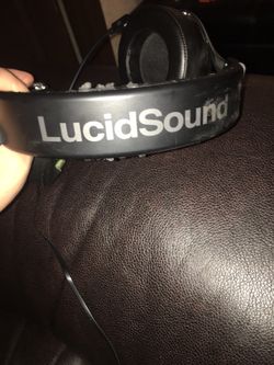 Lucid Sound Gaming Headphones /Missing usb dongle