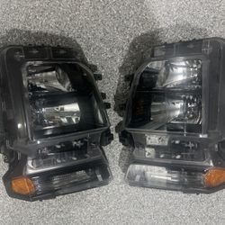 (309) Chevy 3500 take off headlights (Halogen lights NOT led)