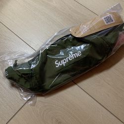 Supreme Small Logo Waist Bag - Farfetch