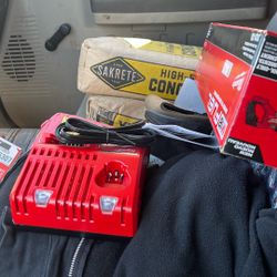 Milwaukee M18 And M12 Charger 