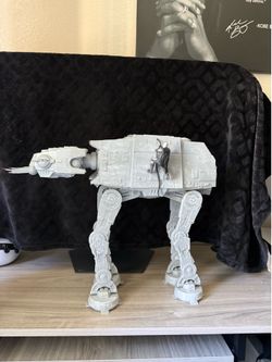 Mandalorian popcorn bucket