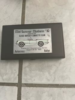 VTG- Glass Odyssey CORVETTE Club Tin Plaque 1982