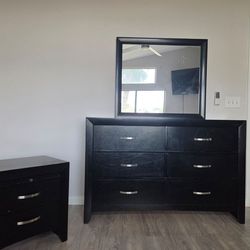 Dresser w/ mirror & nightstand