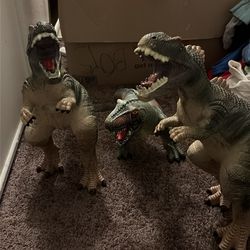 3 dinosaurios