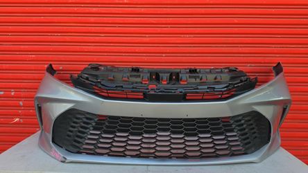 Toyota Camry LE Front Bumper Cover W/grill 2025