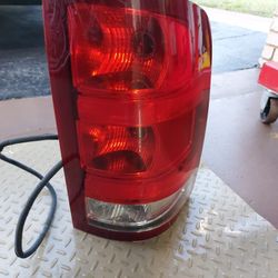 Gmc Sierra 2007 T0 2013 Passanger Rear Light 