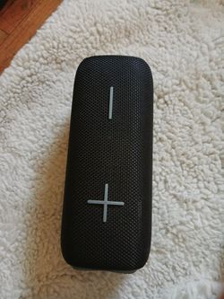 Fuzix Portable Speaker.