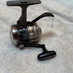 ZEBCO UL 4 Classic Fishing Reel