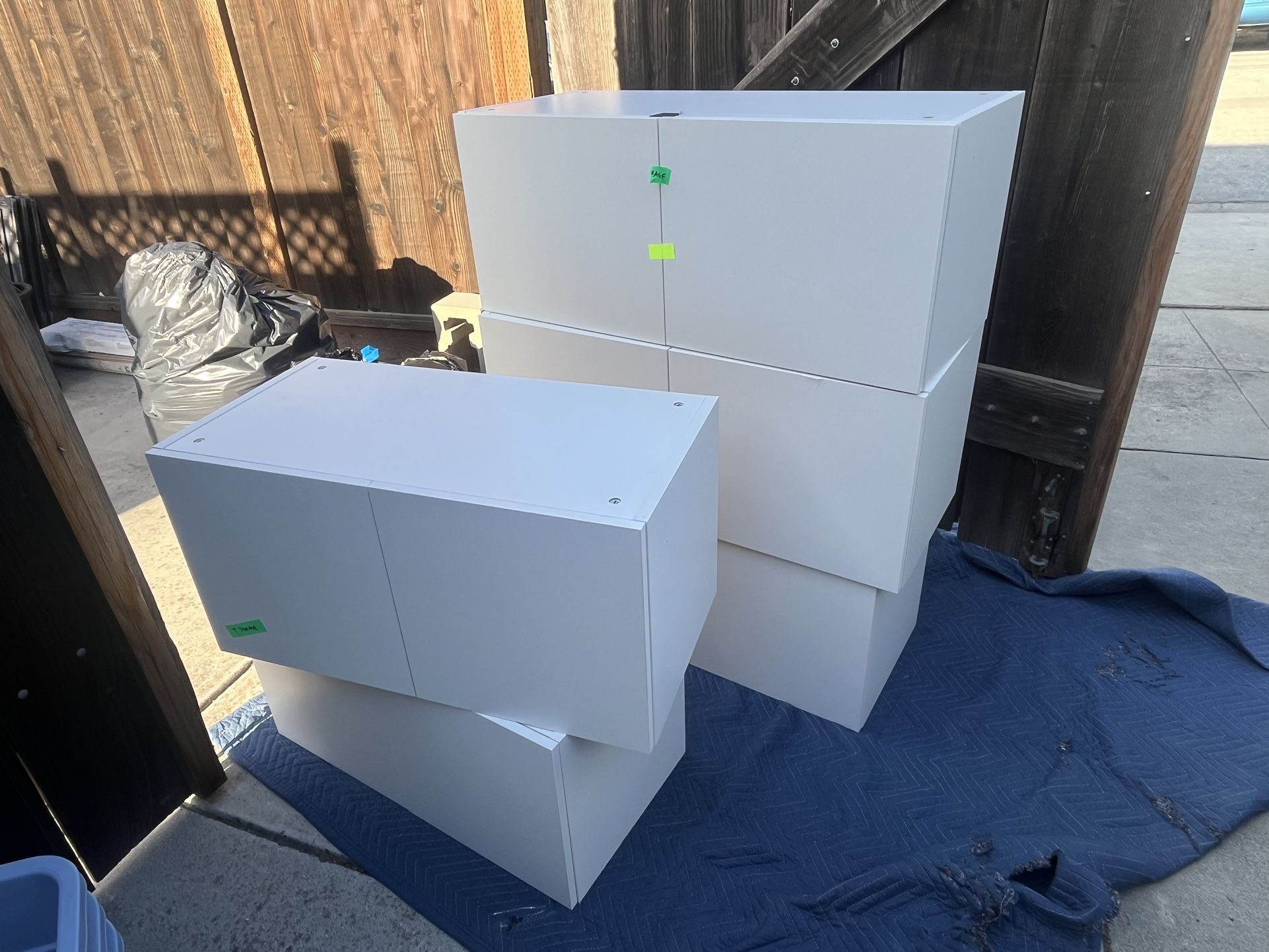 Sketion White Hanging Cabinets