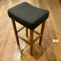 Solid Wood Barstool Black Upholstered Cushioned Backless 29” tall