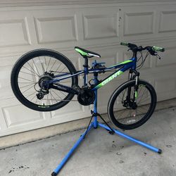 Giant XTC Jr 24 Mountain Bike Upgraded Shifters Like New