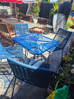 5 pcs vuntage patio sets wrought iron tabke with umbrella whole