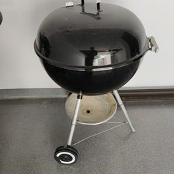 22 Inch Weber BBQ Charcoal Grill