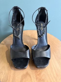 Aldo black leather Platform Heels Size 9
