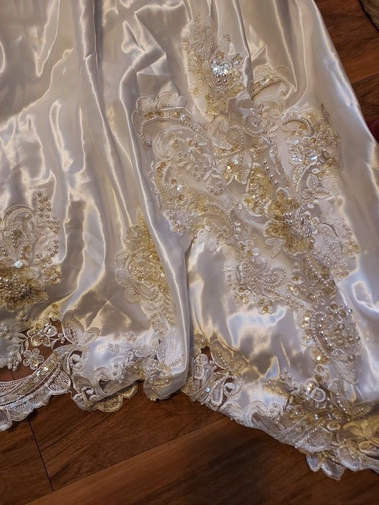 Beautiful Gorgeous Wedding Dress Make Offer