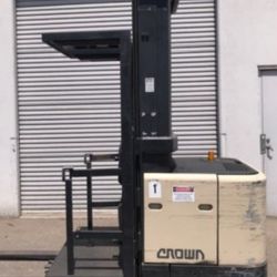Order Picker Forklift Low Hours 