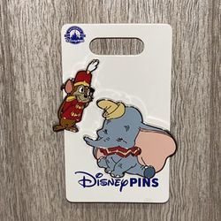 New Disney Pin Set 2 Pins Dumbo Flying Elephant  And Timothy Mouse Disneyland