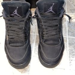 Jordan black cat 4s Sz 12 has box og all