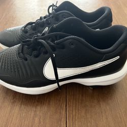 Nike Men's Alpha Huarache 3 Varsity Low Metal Baseball Cleats Black White