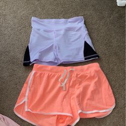 Womens Shorts Size Medium $ 6